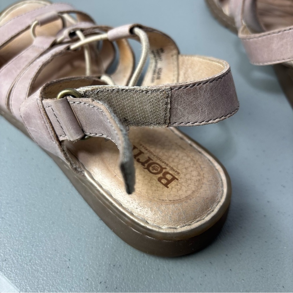 Born Women's Tan Taupe Sandals Leather Strappy Hook Loop 9M Casual Summer - Picture 9 of 12